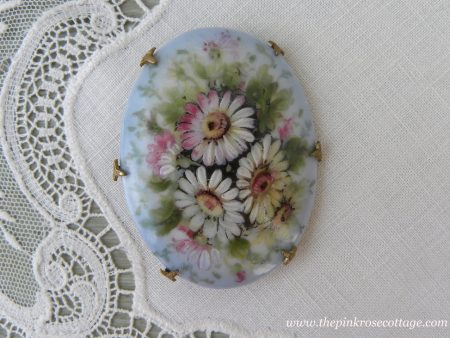 Antique Victorian Edwardian Hand Painted Daisies Pin Brooch For Cheap