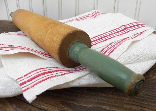 Vintage Wooden Thin Rolling Pin with Jadite Green Handles For Sale