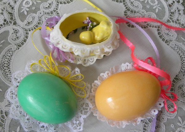 3 Vintage Hand Made Real Egg Easter Diorama Ornaments with Ducks and Ducklings Hot on Sale