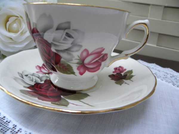 Vintage Red White and Pink Rose Teacup and Saucer For Sale