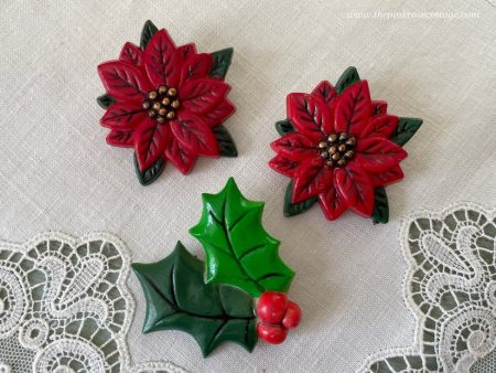 3 Vintage Plastic Christmas Poinsettia and Holly Pins For Discount