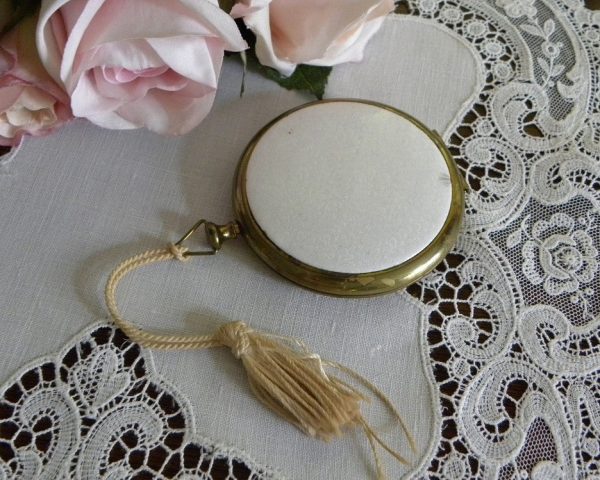 Vintage Pocket Watch Style Guilloche Ladies Powder Compact Supply